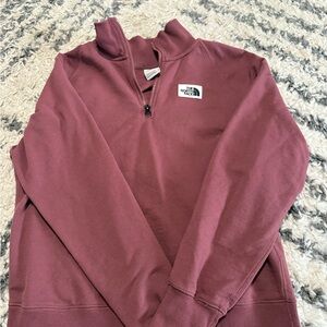 The North Face Women's Mauve Quarter-Zip Fleece Pullover